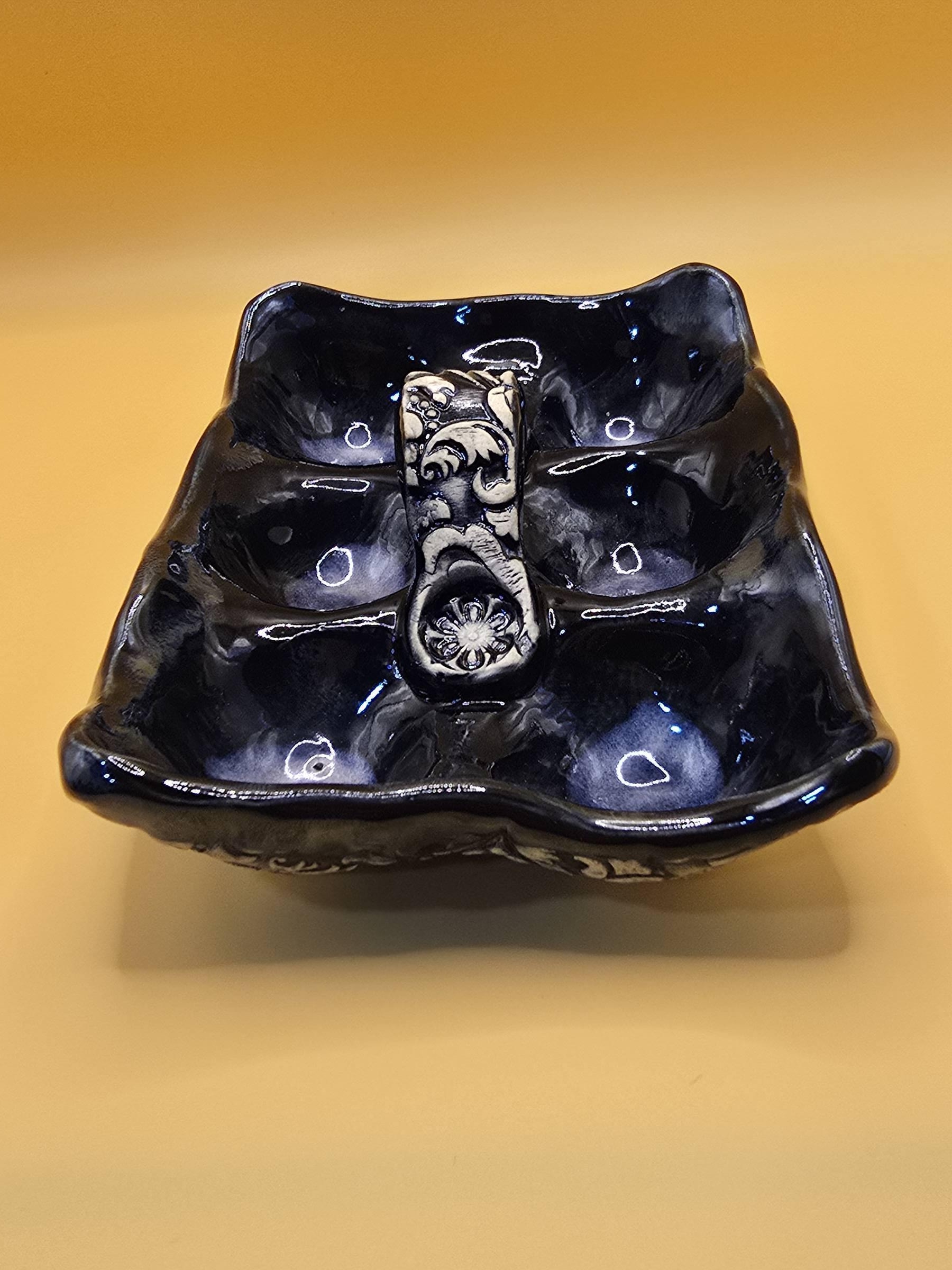 Handmade 6-egg holder by Clay Therapy